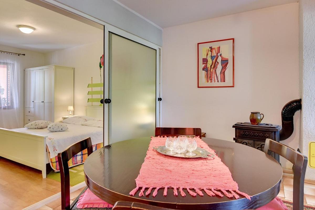 Apartment Milat Banjole Kültér fotó